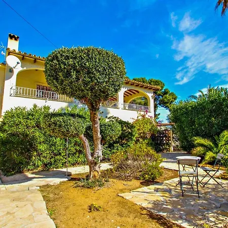 Bal-30e - Traditionally Furnished Detached With Peaceful Surroundings In Villa